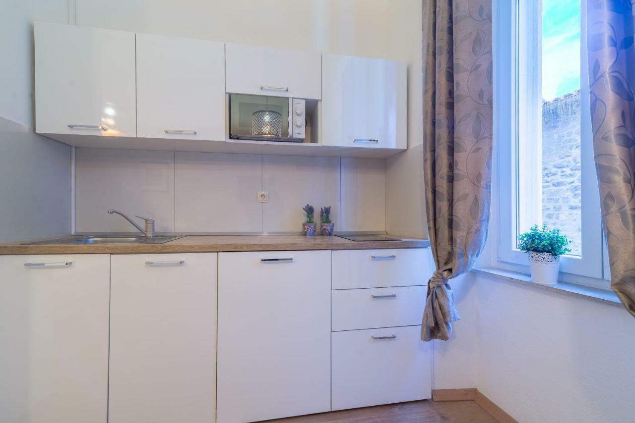 Studios & Apartments Porto Zadar Eksteriør billede